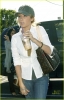 hudgens-tisdale-shopping-spree-06.jpg