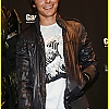 zac-efron-video-game-master-32.jpg