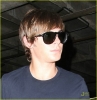 zac-efron-toothpick-tease-01.jpg
