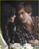 zac-efron-vanessa-hudgens-shoulder-01.jpg